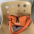 Borsa a cuscino FANYISSA arancione in nylon strutturato con tracolla regolabile - Arancione