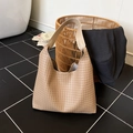 Grande borsa tote beige con trama intrecciata e tracolla larga per uso quotidiano - Cachi