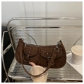 Sac bandoulière rétro en daim marron foncé avec doubles poches à boucle pour femme - Marron
