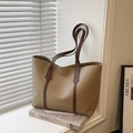 Minimalistische große khakifarbene Tragetasche mit braunen Trägern für das Büro - Ohne Anhänger / Khaki