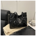 Close-up of black tote bag with quilted bear pattern and chunky chain shoulder strap - Teddy Bear Embossed (6773) / No Pendant / Black