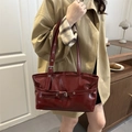 Borsa tote retrò in pelle PU bordeaux con tracolla regolabile per la moda autunno - Rosso