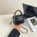 Mini bolso tipo cubo acolchado negro con cadena dorada y cremallera doble para mujer - Negro