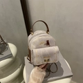 Mini mochila de lona gris con ilustración de gato y correa de cadena dorada en mano - Gris