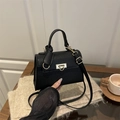 Chique zwarte tas met lychee-leer, gouden slot en handvat aan de bovenkant - Effen Kleur Gekorrelde Stijl (8648) / Zwart