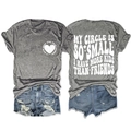 Grijs T-shirt met ronde hals, hartgrafiek en distressed denim short plat gelegd - S / Donkergrijs (Witte Afdruk)
