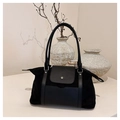 Minimalistische schwarze Reisetasche aus Wildleder und Glattleder für Kurzreisen - Schwarz