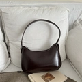 Bolso hobo minimalista marrón oscuro de cuero suave con texto Fashion & Bags - Marrón Oscuro