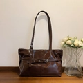 Borsa tote in pelle lucida marrone scuro con fibbie vintage e finiture in metallo argento - Marrone