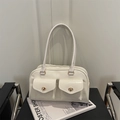 Sac Boston en cuir blanc minimaliste avec deux poches avant et fermoirs rotatifs dorés - Blanc