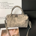 Borsa a tracolla tortora opaca stile retrò con tracolla regolabile e doppi manici - Beige