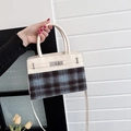 Bolso pequeño cuadrado a cuadros de moda en color crema y azul marino combinado - Blanco