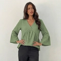 Blusa vintage verde con cuello en V para mujer con mangas acampanadas y pliegues - S / Verde Aguacate