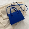 Bolso bandolera azul Klein de cuero PU con asas superiores y correa ajustable fina - Azul