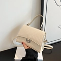 Piccola borsa a tracolla bianco crema con trama intrecciata e fibbia in metallo - Bianco Sporco