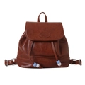 Mochila chic de cuero PU marrón con relieve de moda y cuentas decorativas en vista frontal - Marrón