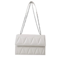 Bolso bandolera blanco acolchado con patrón triangular y correa de cadena de plata - Blanco