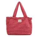 Bolso tote de felpa a rayas rosas con textura suave de borreguito y parche frontal - Rosa