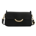 Bolso bandolera minimalista en negro mate con hebilla de metal dorado en forma de U - Negro