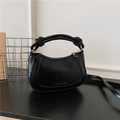 Elegante borsa a mano a mezzaluna nera con manico a nodo e scritte dorate da donna - Nero