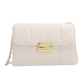 Crèmekleurige crossbodytas met ruitpatroon en gouden ketting in luxe kaviaartextuur - Wit