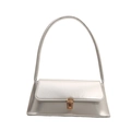 Minimalistische silberne Baguette-Tasche mit Gold-Schnalle und Leder-Schultergurt - Silber