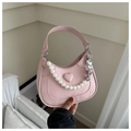 Rosafarbene PU-Leder Umhängetasche mit Herzrelief, Perlengriff und Herz-Metallkette - Rosa