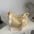Gelbe halbmondförmige Hobo-Tasche mit bunter Stickerei und verstellbarem Gurt - Gelb