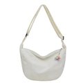 Borsa a tracolla a mezzaluna in velluto a coste bianco con ciondolo a forma di orso - Bianco Sporco