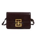Bolso bandolera rectangular marrón rojizo oscuro en ecopiel brillante con cierre dorado - Marrón