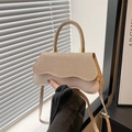 Mini Umhängetasche in Champagnergold mit Glitzer-Details und einem Griff für Damen - Khaki