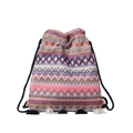 Ethno-Webrucksack mit Tunnelzug, böhmischen geometrischen Mustern und Fransenverzierung - Rosa und Rot