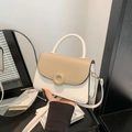 Sac bandoulière minimaliste bicolore crème et marron avec fermoir doré circulaire - Khaki