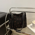 Sac fourre-tout en velours côtelé noir avec imprimé fraises et anses en cuir noir - Noir