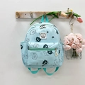 Hellblauer Kinderrucksack mit süßen Schaf-Prints und einer Reißverschlusstasche vorne - Klein / Mintgrün