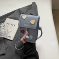 Blauwe denim crossbody telefoontas met kleurrijke hartjes en modieuze borduursels - Blauw