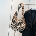 Winter-Schultertasche aus Plüsch mit Leopardenmuster und großem Fassungsvermögen - Khaki