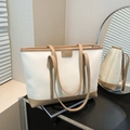 Minimalistische ivoren tote bag met kaki contrastbies en leren logo voor damesmode - Wit