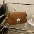 Bolso bandolera vintage marrón de piel sintética con hebilla de anillo de plata - Marrón Oscuro