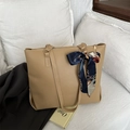 Borsa tote vintage kaki con foulard in seta blu e manici sottili per il pendolarismo - Cachi