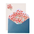 Detail van de donkerblauwe envelop en briefpapierset met rood bloemen-waterverfontwerp - Envelop En Briefpapier / Kersenbloesem stijl