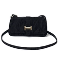 Sac sous le bras chic en cuir noir froissé avec boucle dorée et bandoulière fine - Noir