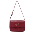 Elegante dunkelrote Schultertasche mit Krokodilprägung und goldenem Bogenschloss-Dekor - Rot