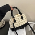 Sac à main beige et noir avec imprimé monogramme vintage et fermetures éclair dorées - Beige et noir