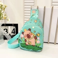 Bolso de pecho infantil verde menta con dibujo de carpincho y correa ajustable - Verde
