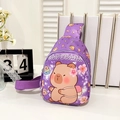 Bolso de pecho morado para niños con lindo estampado de carpincho y correa ajustable - Púrpura