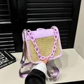 Borsa a tracolla in paglia lavanda con catena spessa e tracolla in tessuto - Viola