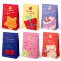 Set di 6 sacchetti regalo in carta colorata con motivi a cartoni animati e adesivi inclusi - Carta Kraft Bianca / Set di Cartoni Animati Multicolore (Con Adesivi)
