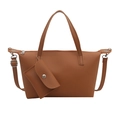 Braunes Vintage-Eimertaschen-Set aus Kunstleder mit passendem kleinem Beutel und Kette - Braun