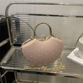 Pochette de soirée rose avec nœuds en relief, poignée dorée et fermoir en strass brillant - Rose